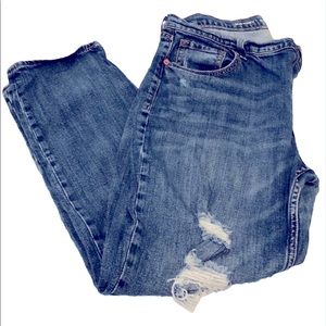 Old Navy Boyfriend Jean Straight Leg